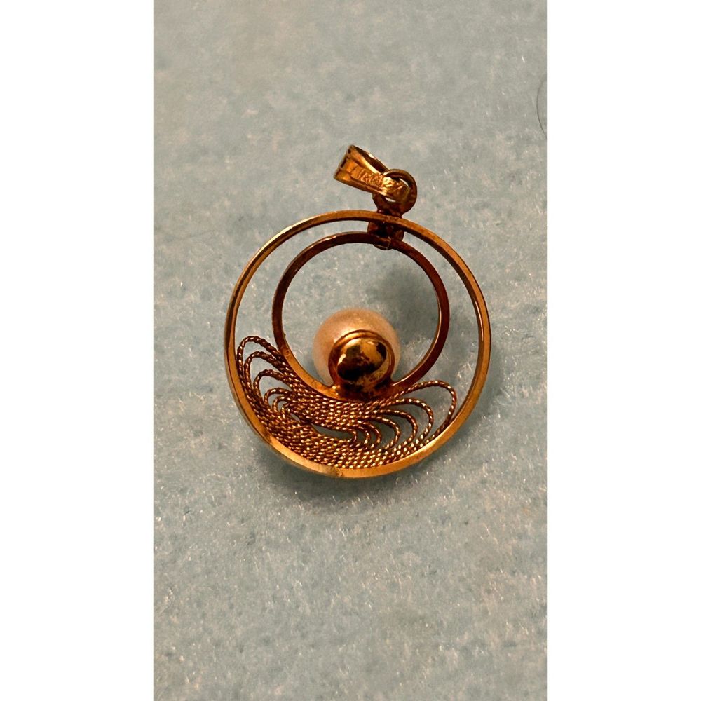 🎉HP🎉 Vintage Gold Filled Round Filligree Pendant with Pearl - Picture 6 of 7